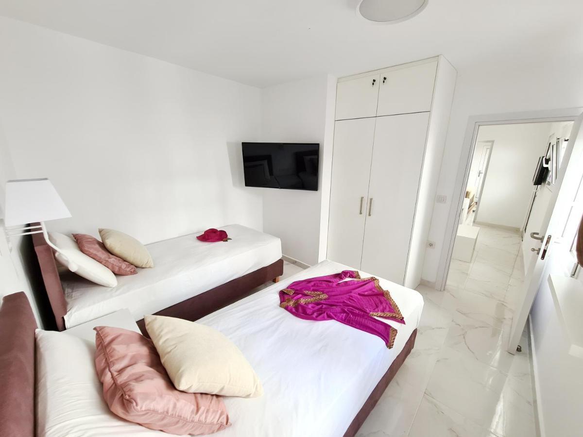 Rhodes City Monte Smith City Home מראה חיצוני תמונה